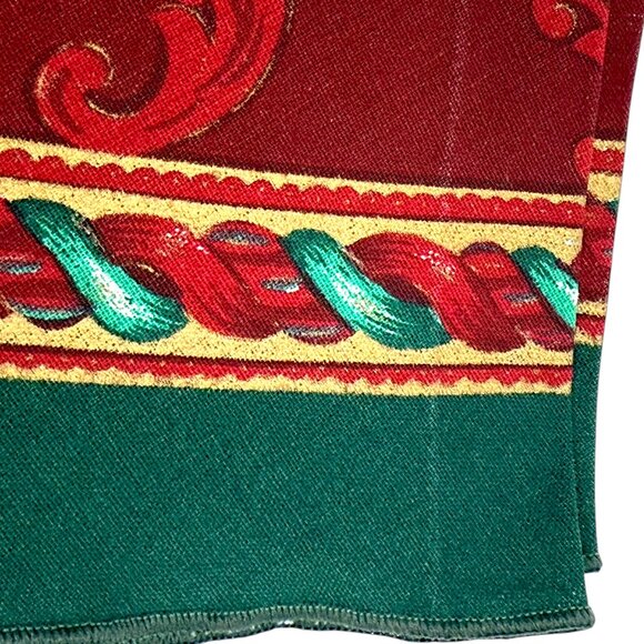 Holiday Tablecloth Round Red Green Tassel Print Christmas Decor Cotton 70" VTG - Picture 8 of 9